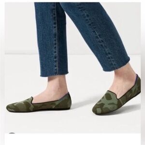 Rothy’s The Loafer in Camo Green - size 8